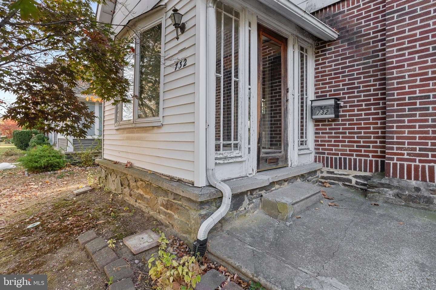 732 16th Avenue photo 1