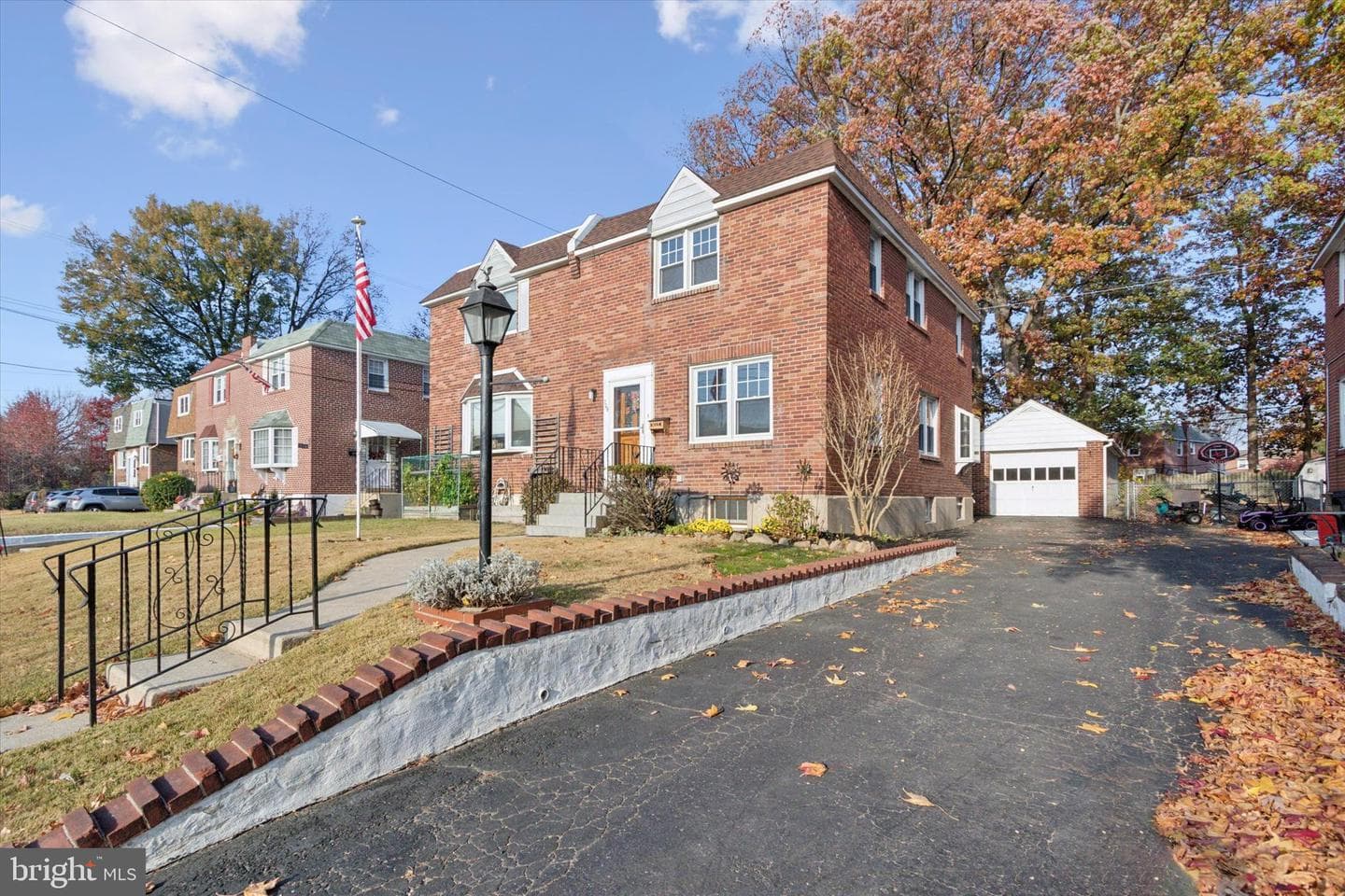 709 Tasker Street photo 1