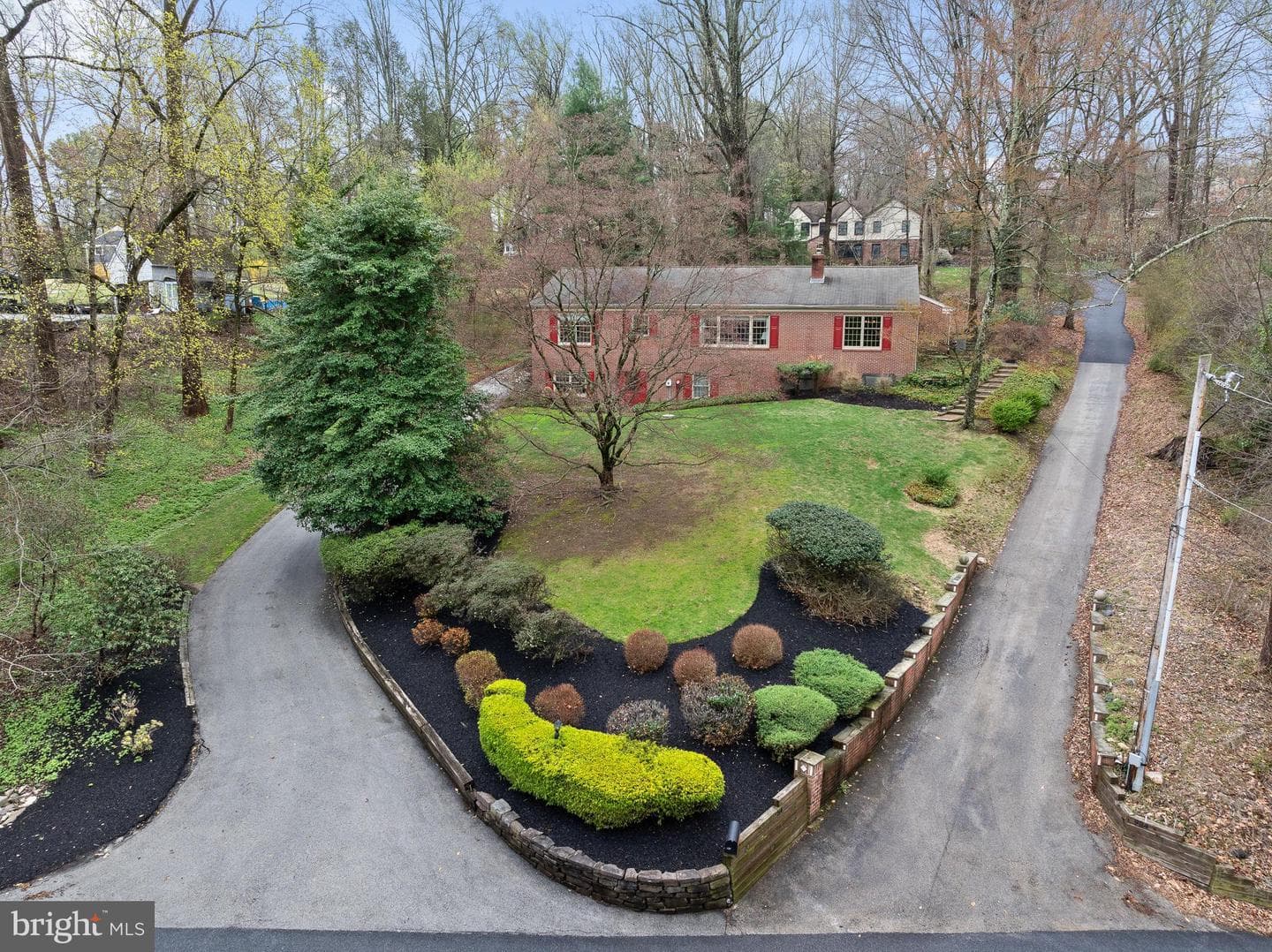 924 Crum Creek Road photo 1