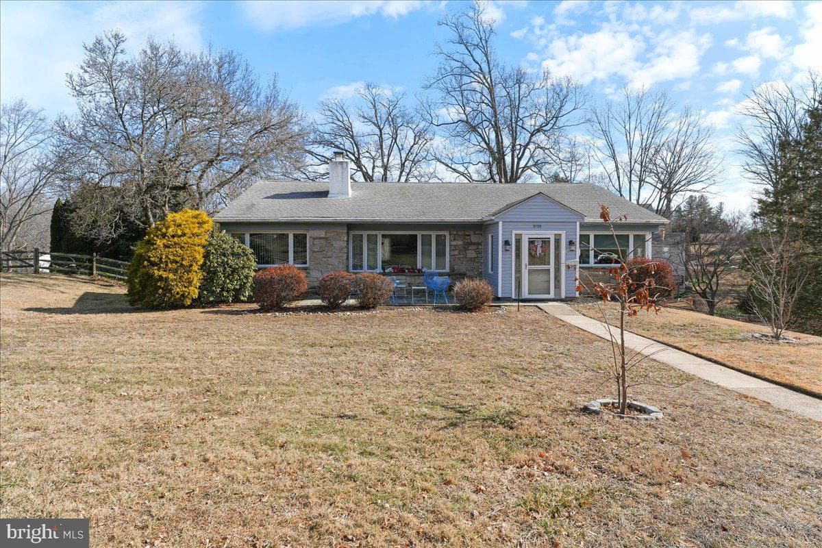 2170 Thomas Avenue photo 1
