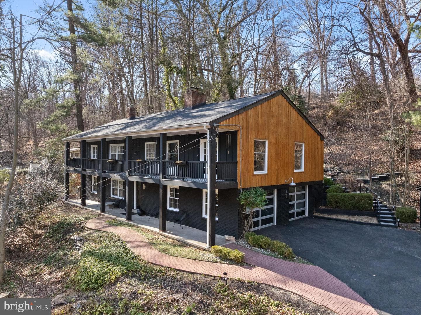 425 Oak Valley Road photo 1