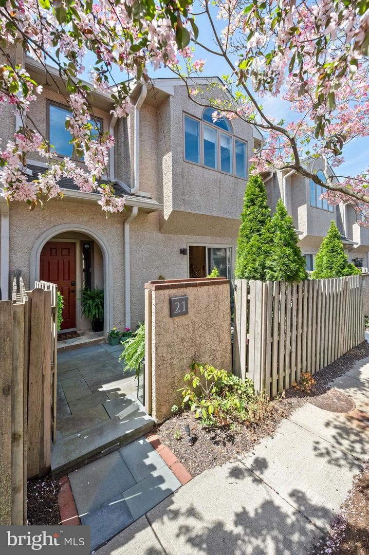 21 Greythorne Woods Circle photo 1
