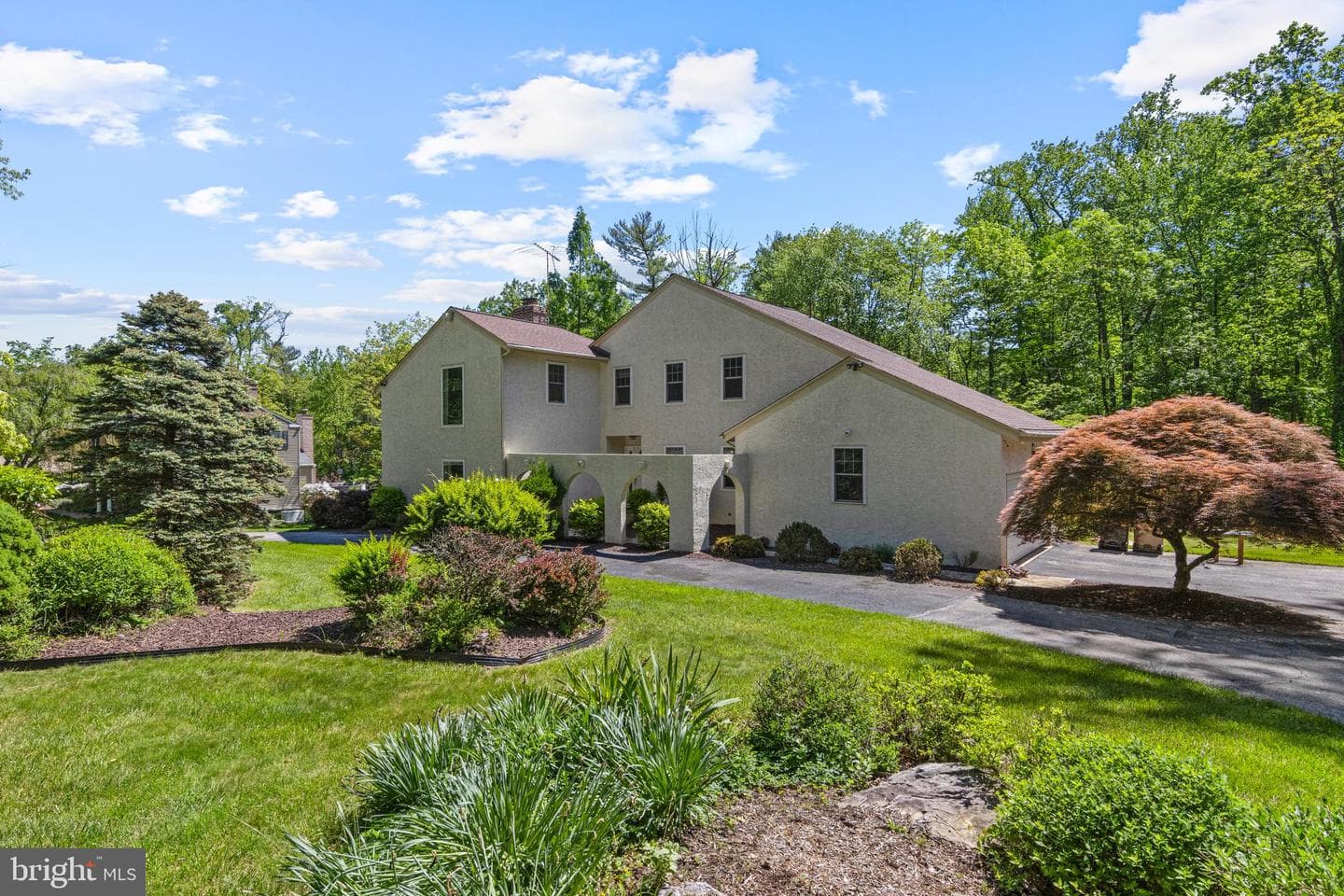 207 Hansell Road photo 1