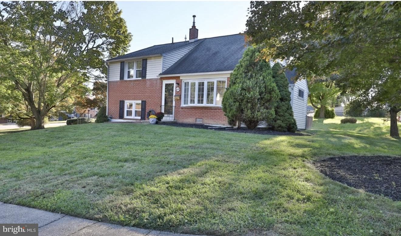 454 N Manor Drive photo 1