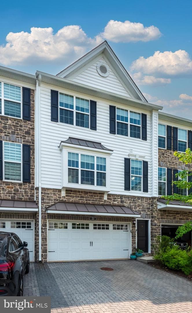 211 Corvus Circle #128 photo 1