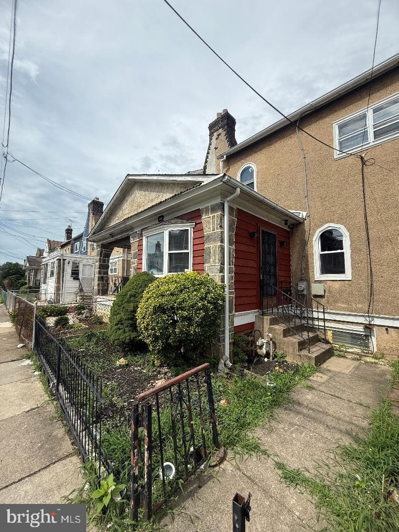 232 Ashby Road photo 1