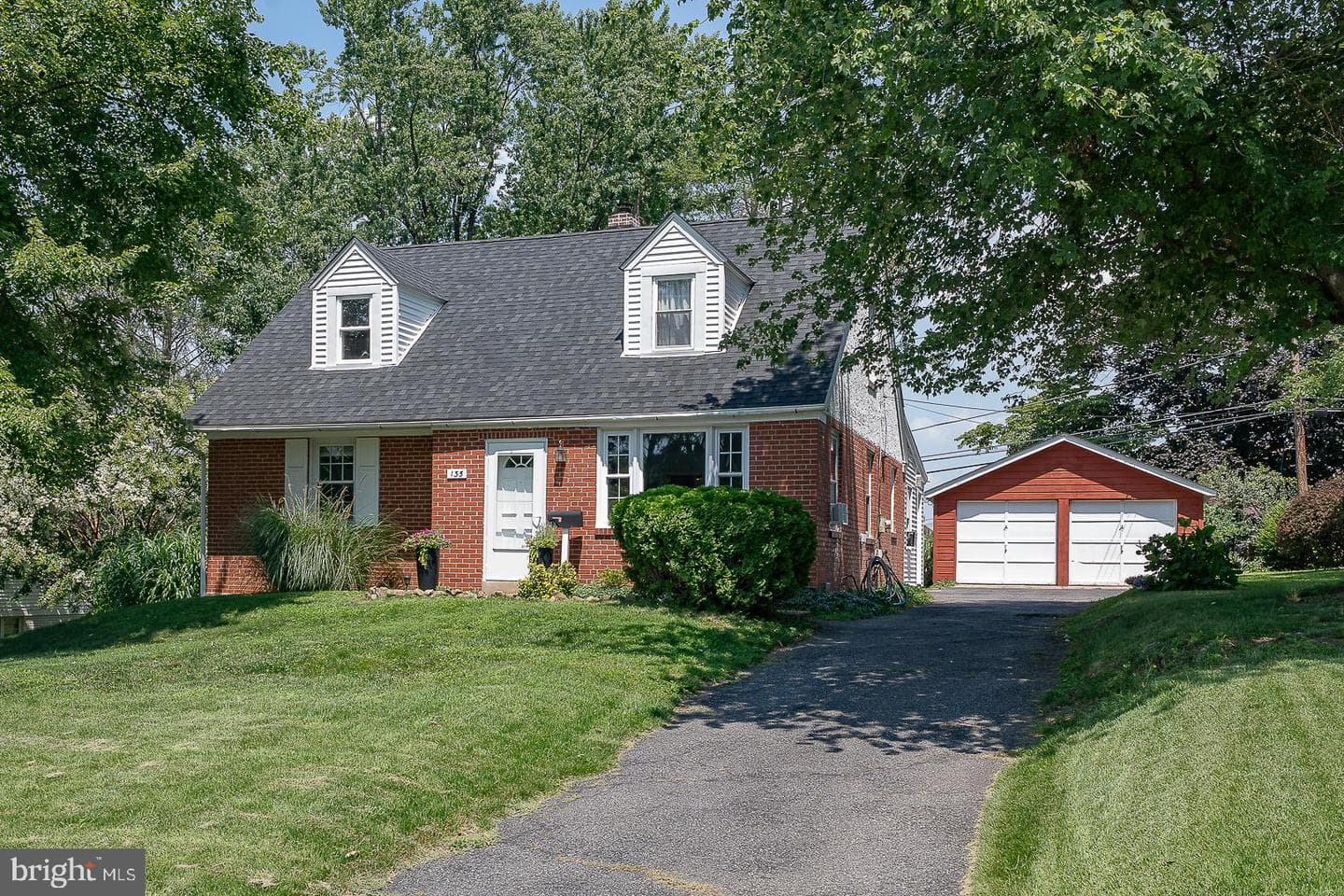 135 Sherman Road photo 1