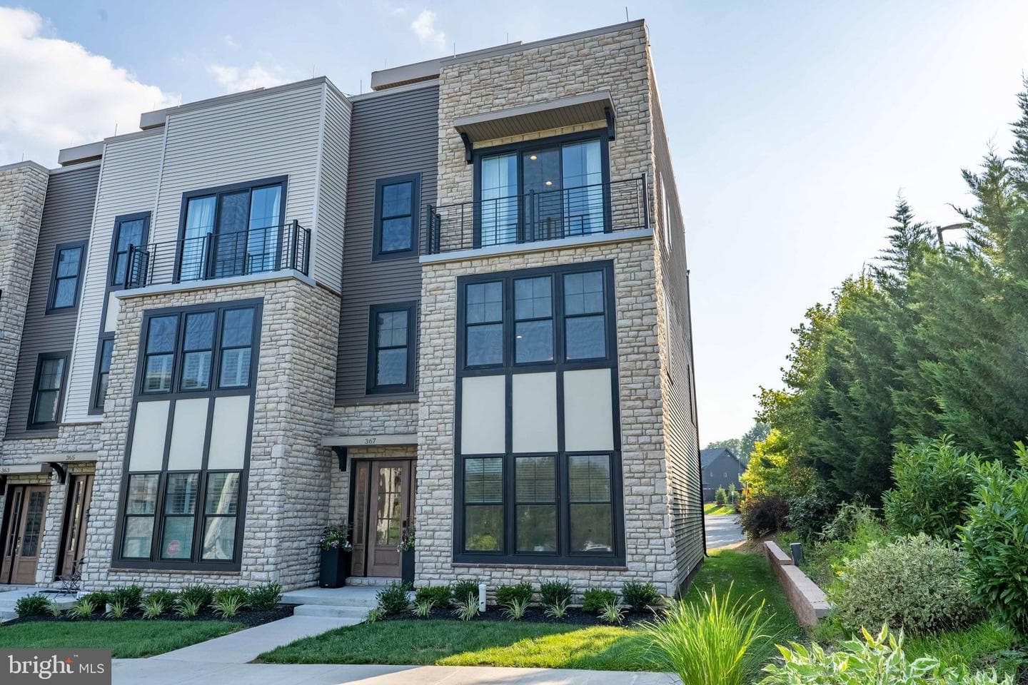 367 W Horseshoe Trail photo 1