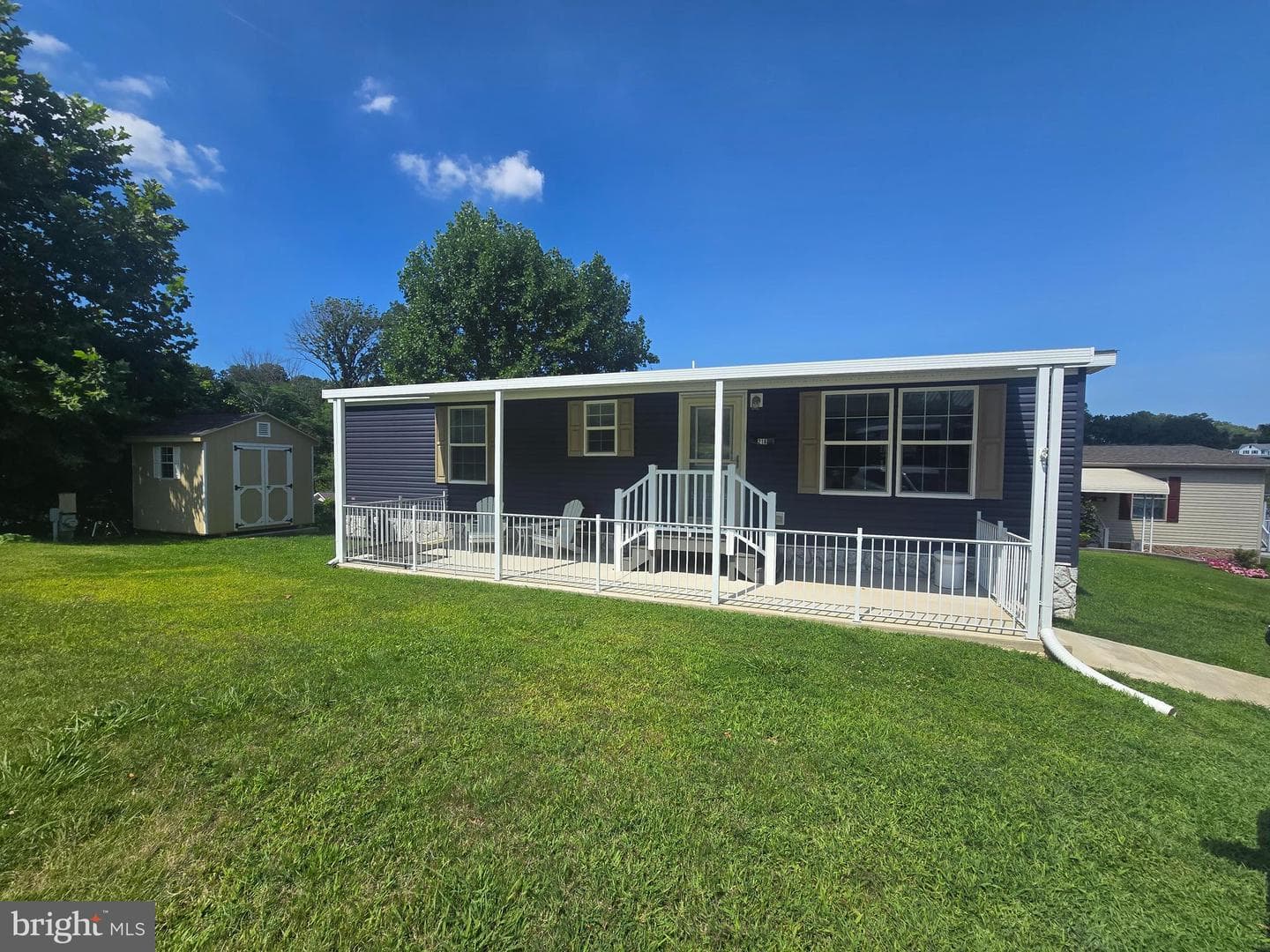 216 Park Drive photo 1