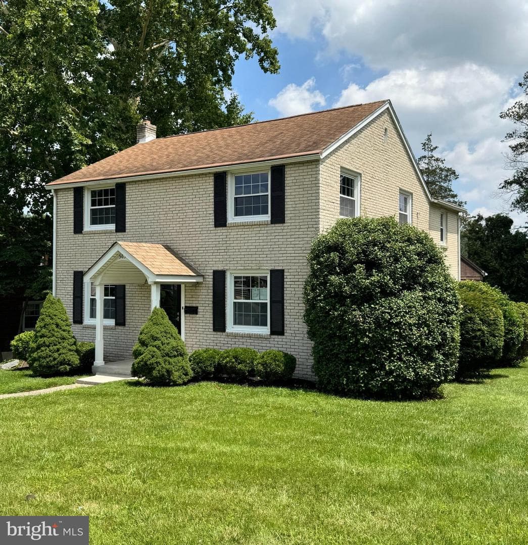 563 Rutherford Drive photo 1