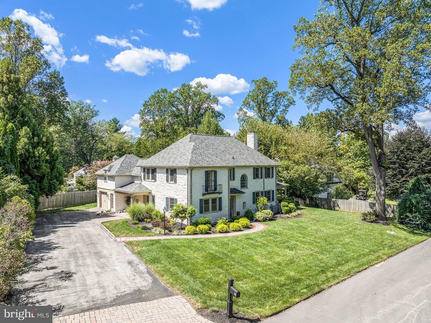109 Willowburn Road photo 1