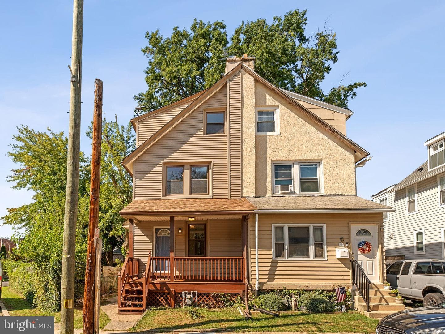 13 Florence Avenue photo 1