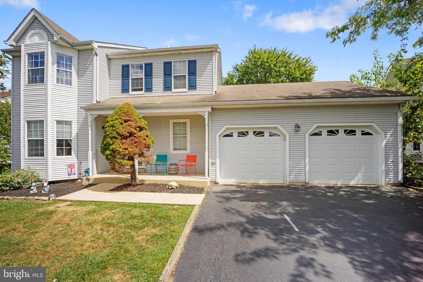 107 Romaine Way photo 1
