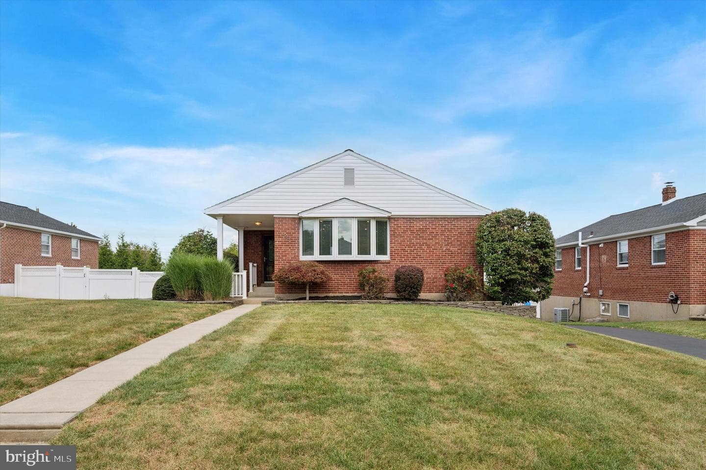 945 Springhaven Road photo 1