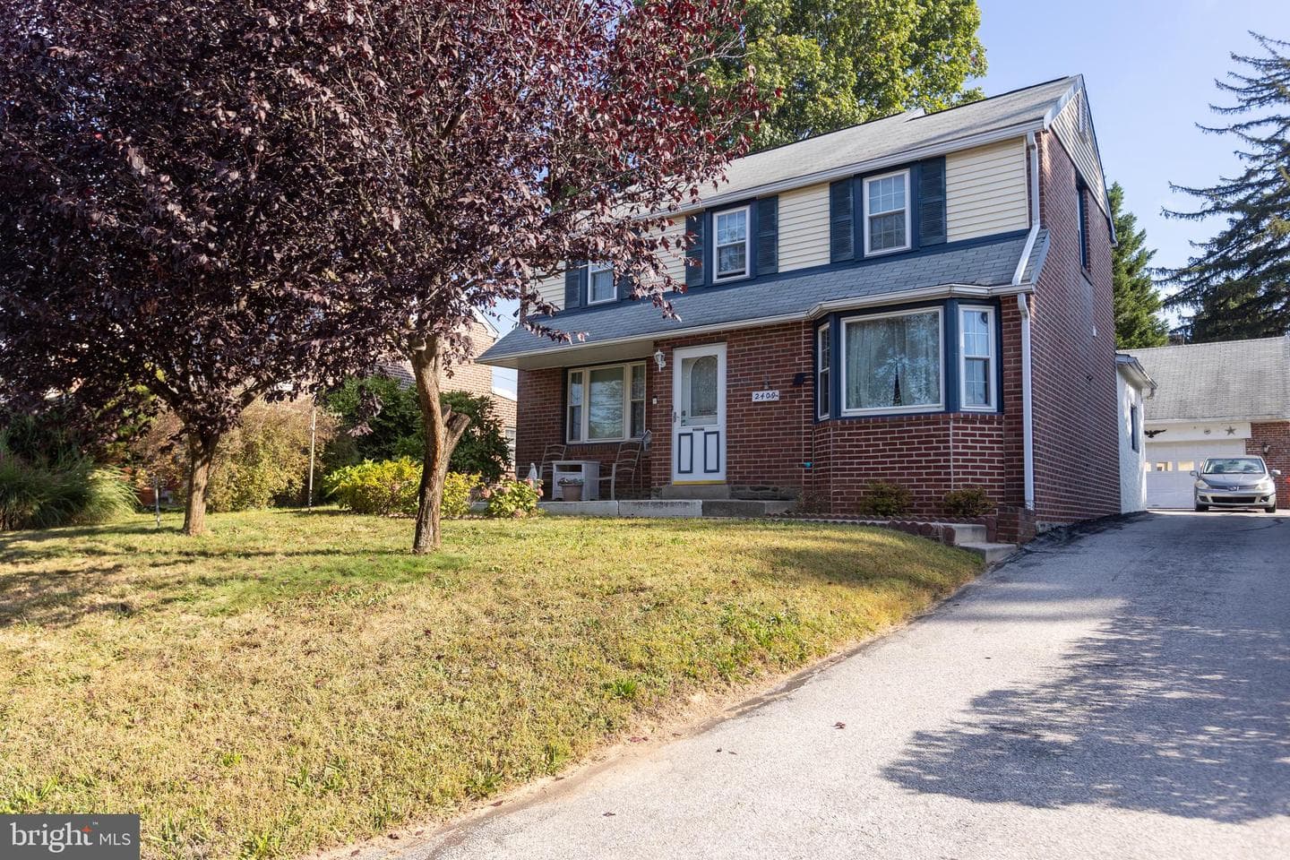 2409 Belmont Avenue photo 1