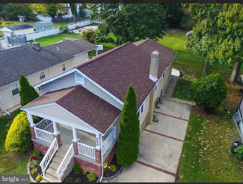232 S Highland Road photo 1