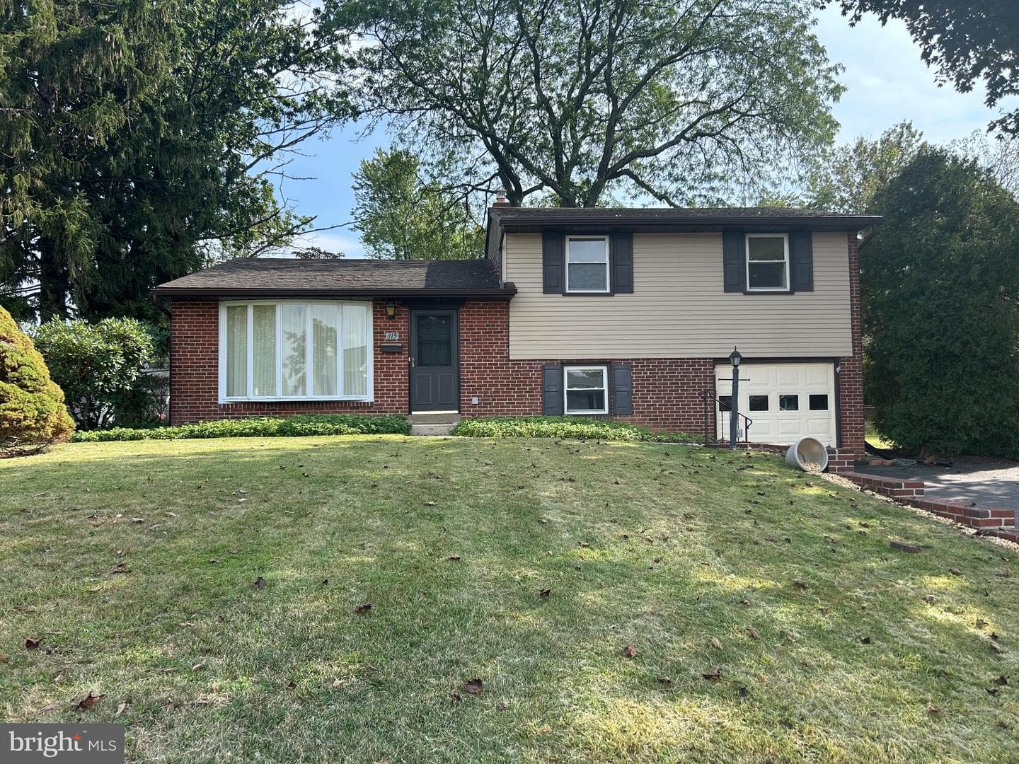 315 Candlewood Road photo 1