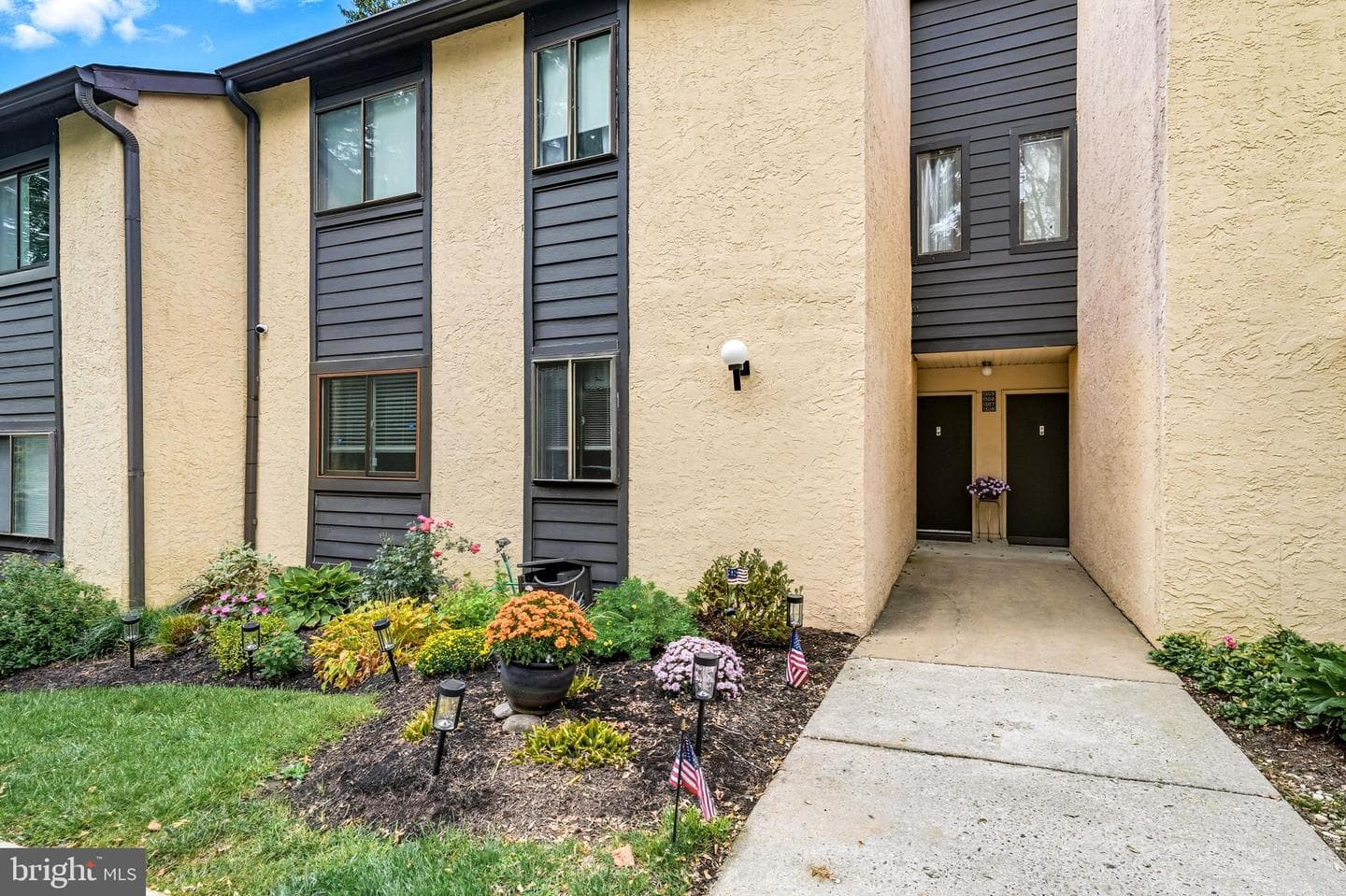 1505 Painters Crossing #1505 photo 1