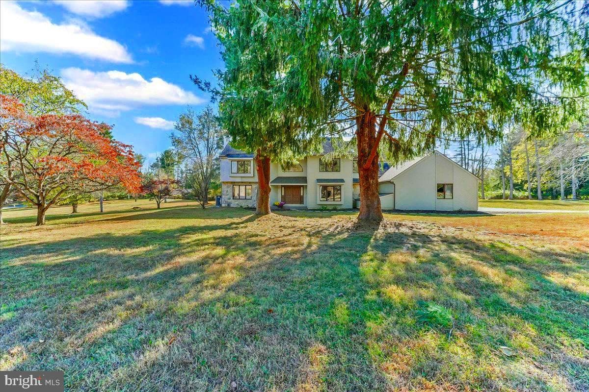 101 Harvey Lane photo 1