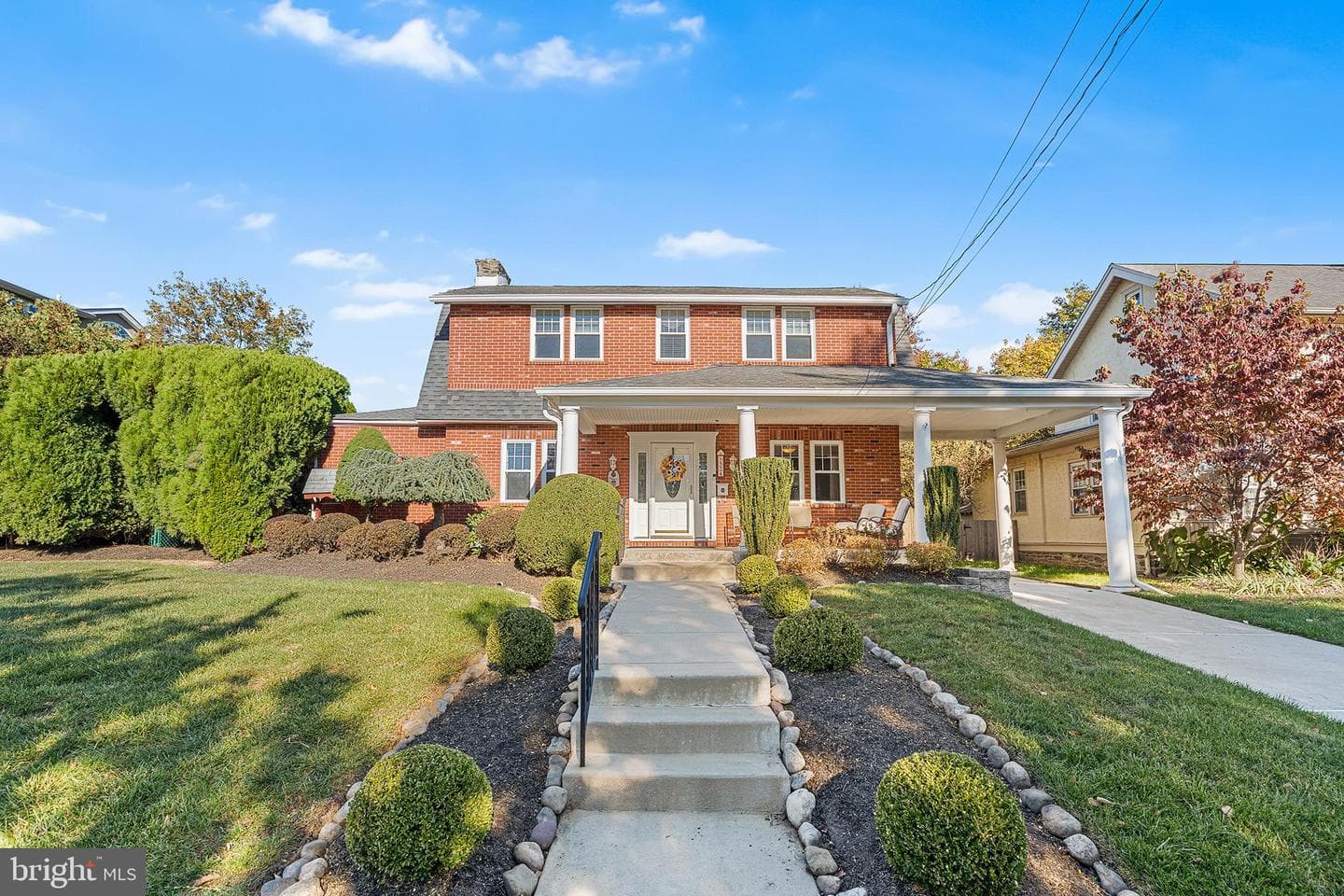 524 Sagamore Road photo 1