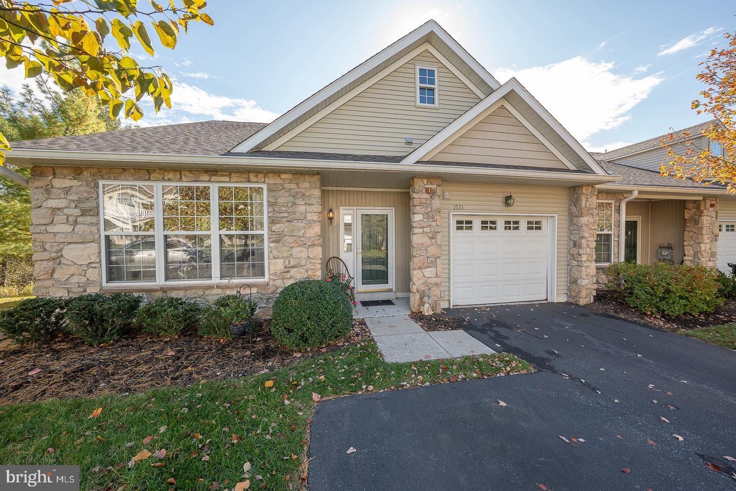 1521 Snead Green photo 1