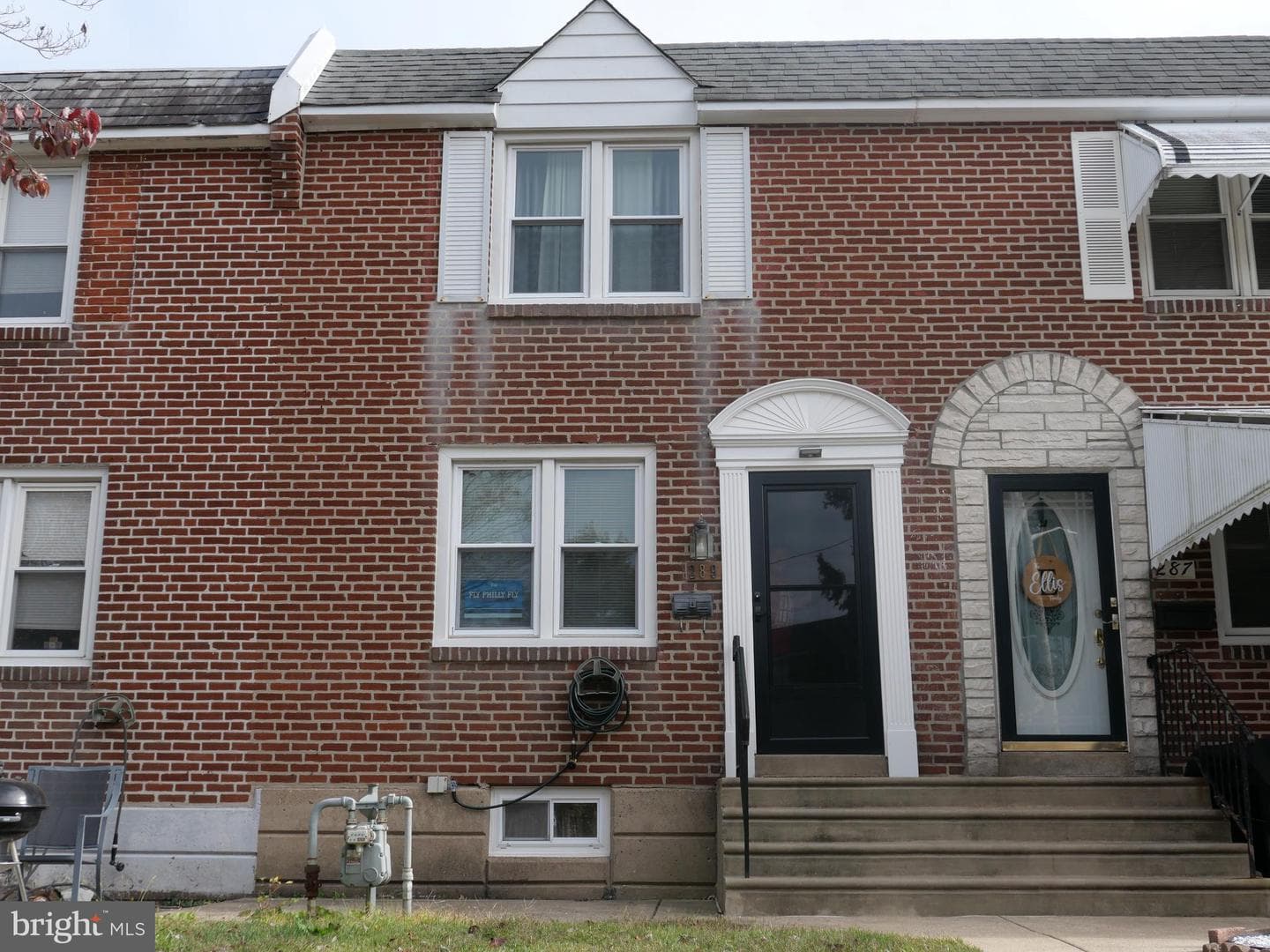 289 Whitehall Drive photo 1