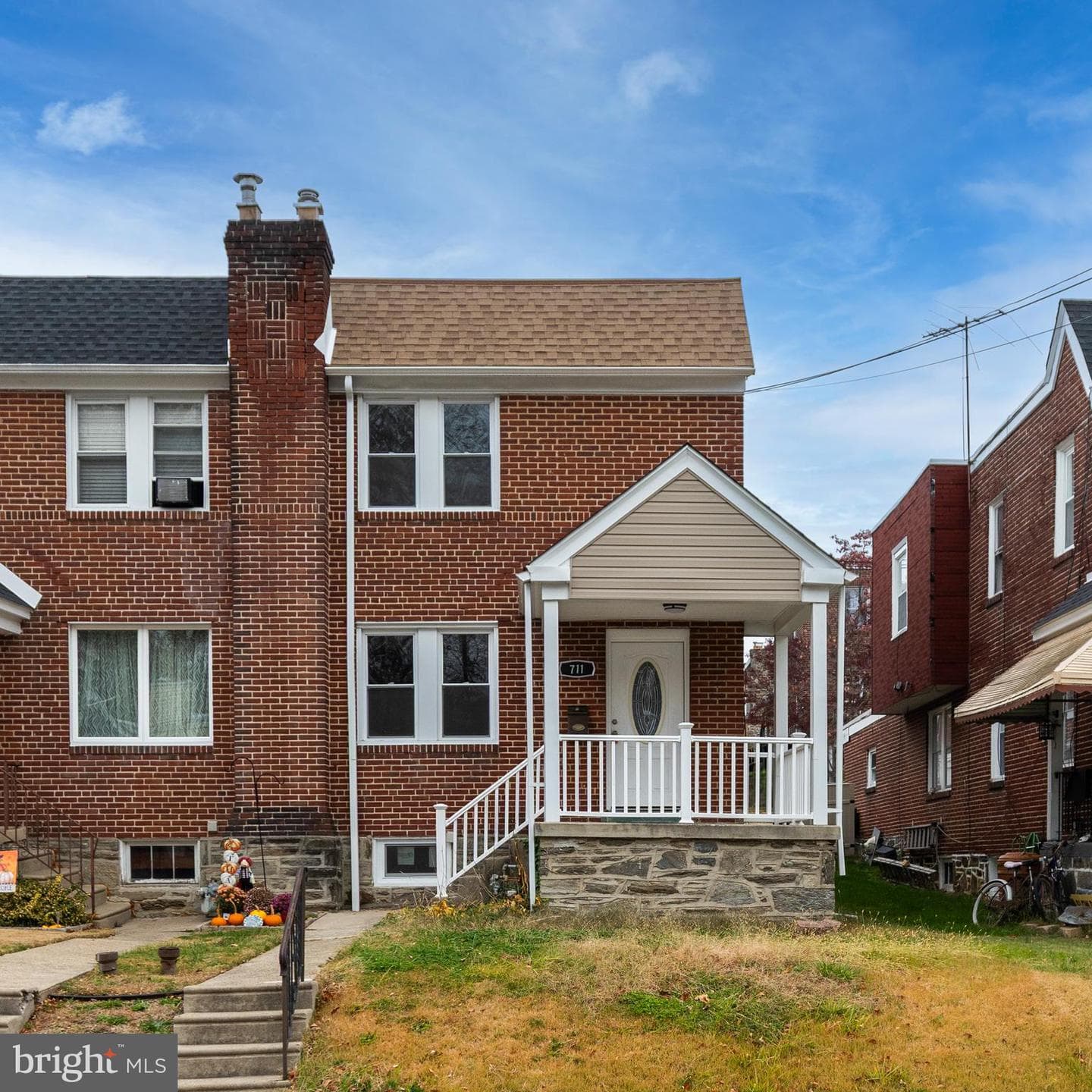 711 Yeadon Avenue photo 1