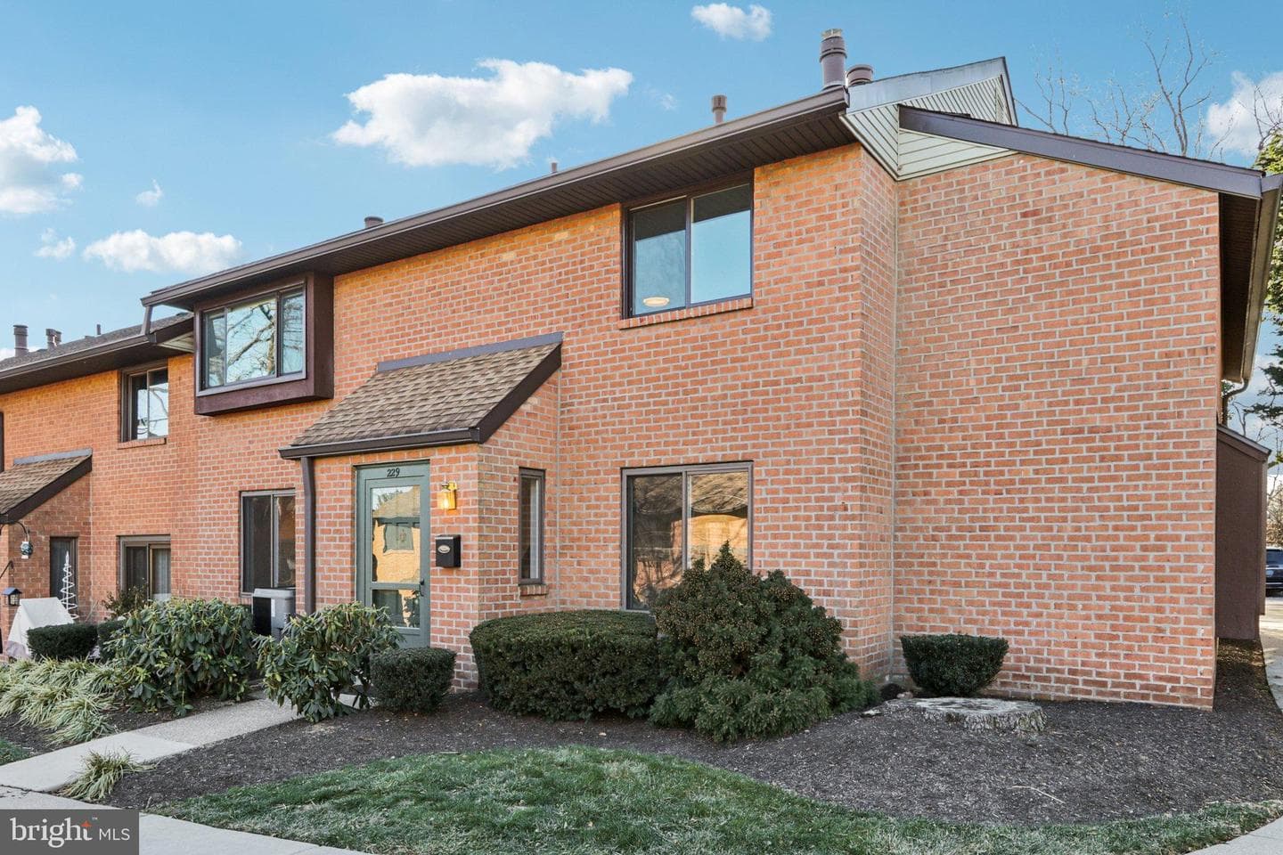 700 Ardmore Avenue #229 photo 1