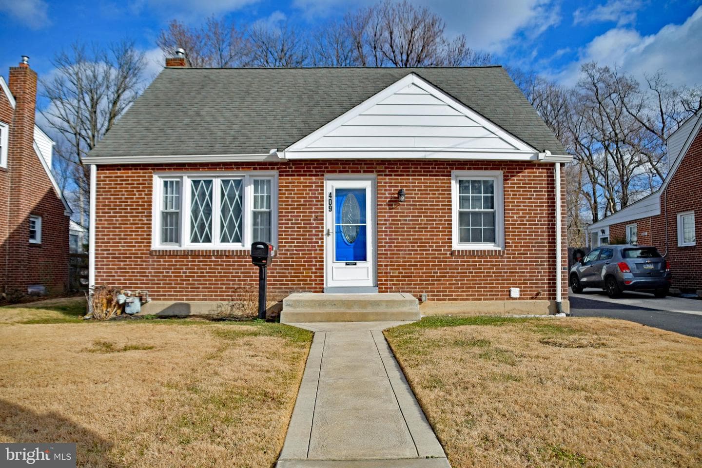 409 Perry Street Street photo 1