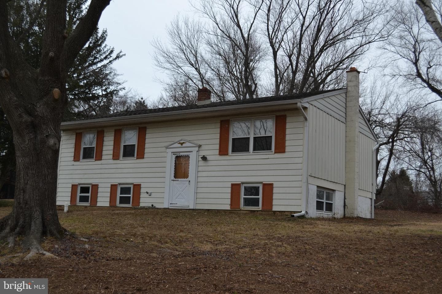 1625 Hillcrest Lane photo 1