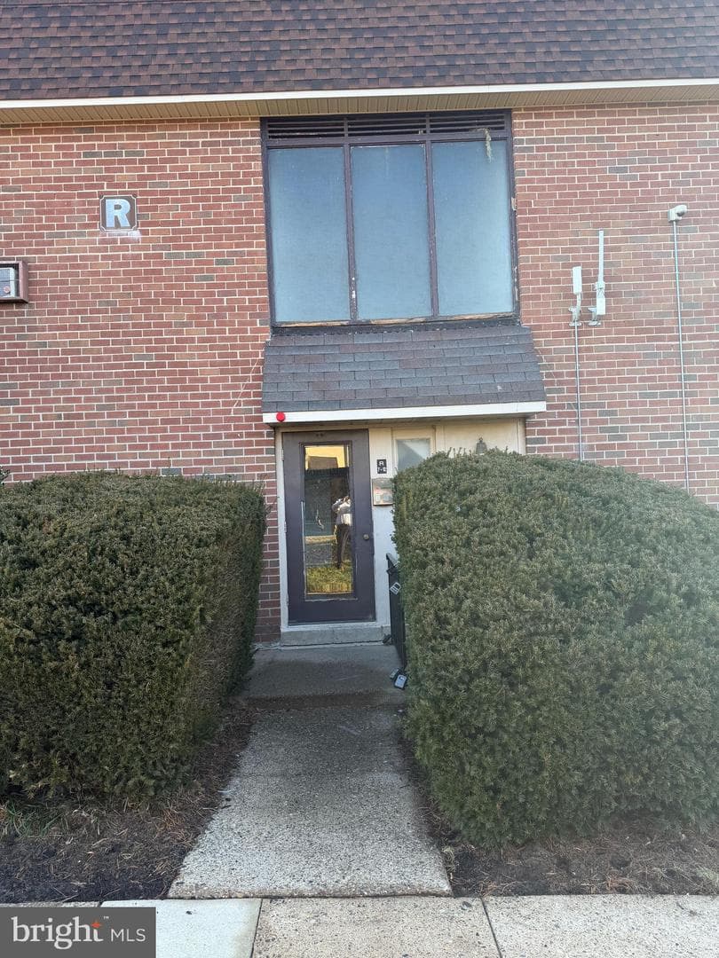 100 E Glenolden Avenue #r-12 photo 1