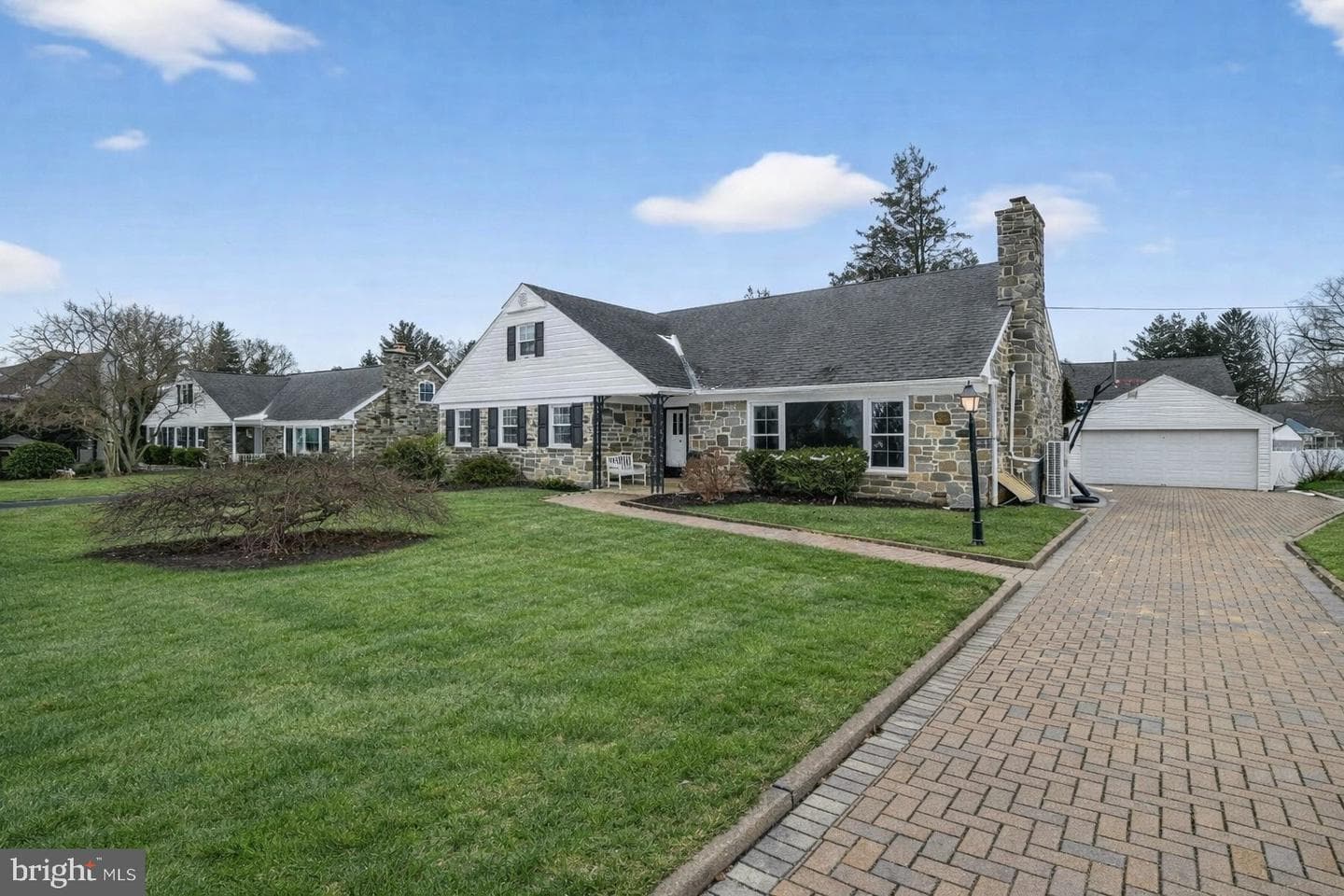 208 N Morgan Avenue photo 1