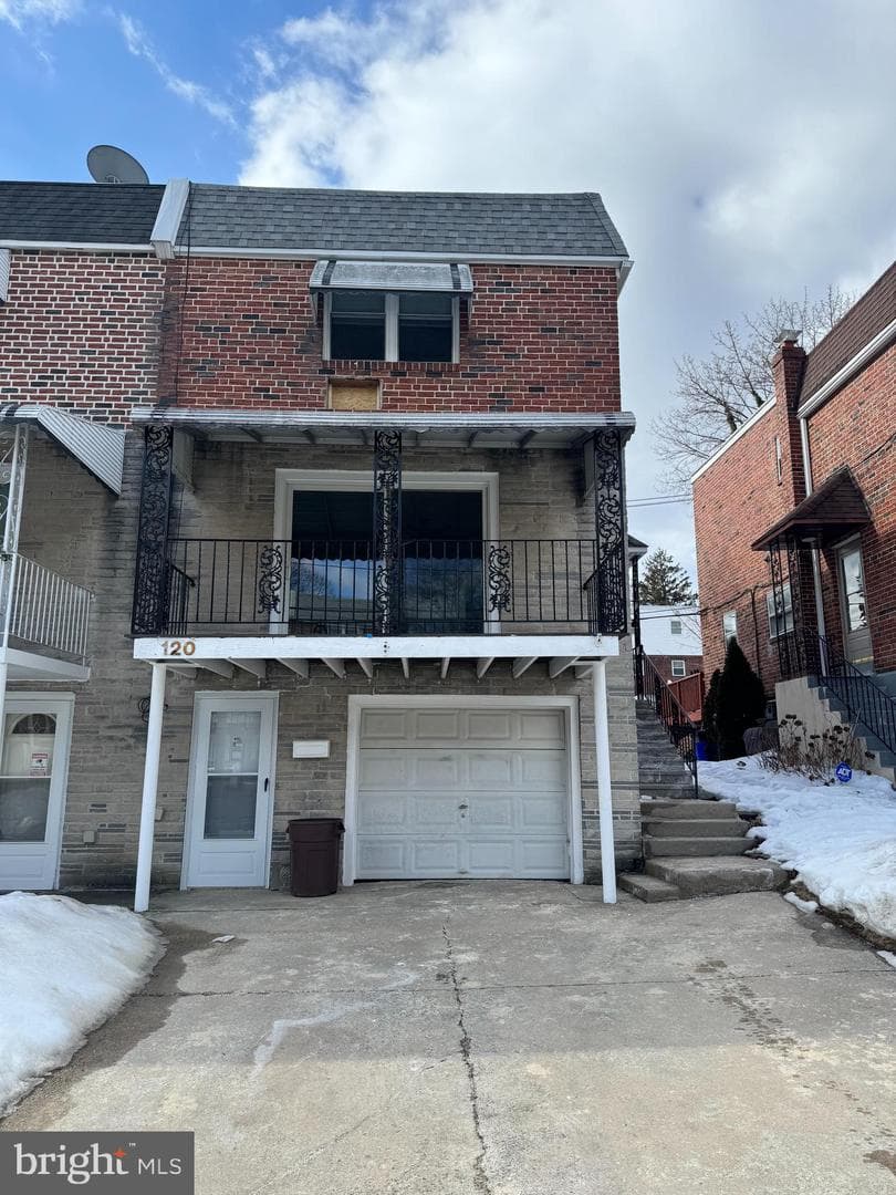 120 Abbey Terrace photo 1