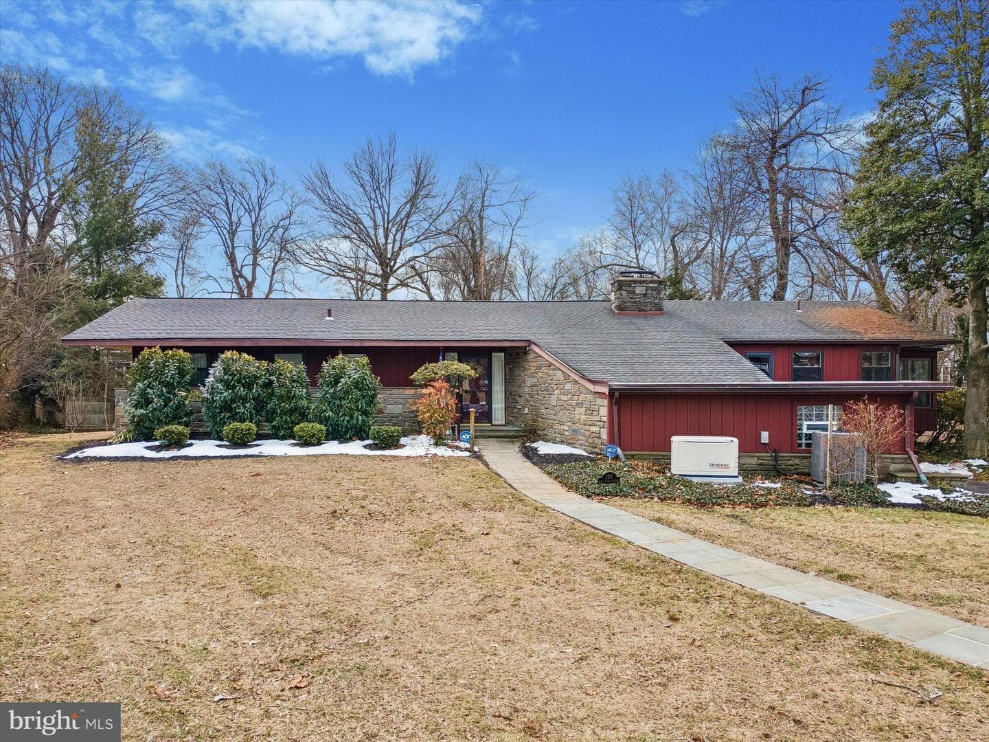 120 W Essex Avenue photo 1