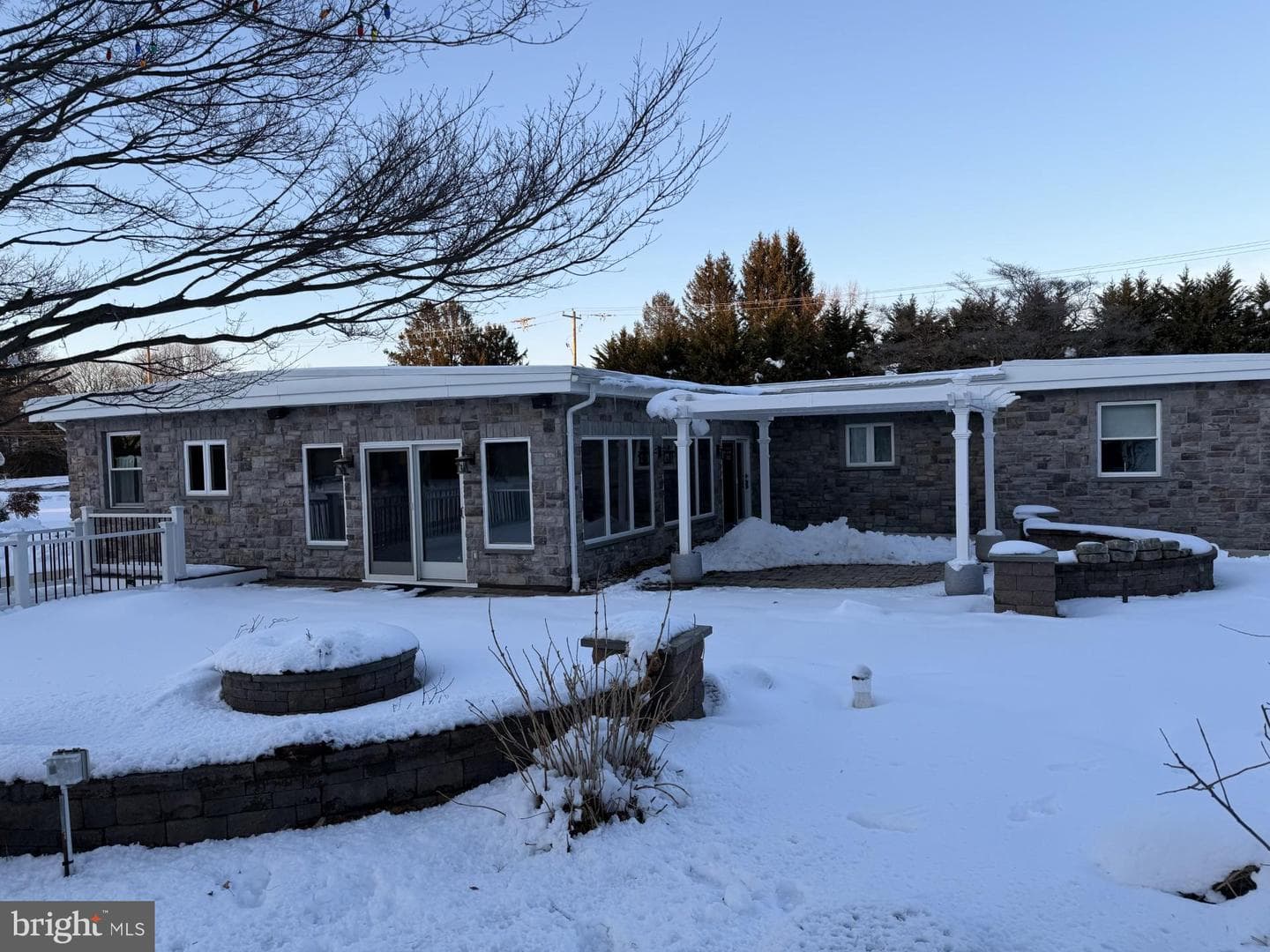 352 Concord Road photo 1