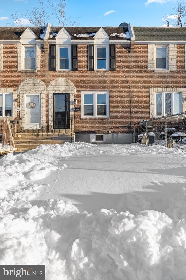 84 Chester Avenue photo 1