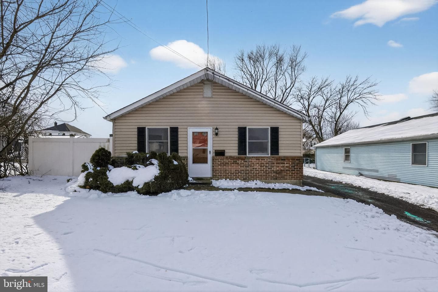 9 Maise Avenue photo 1