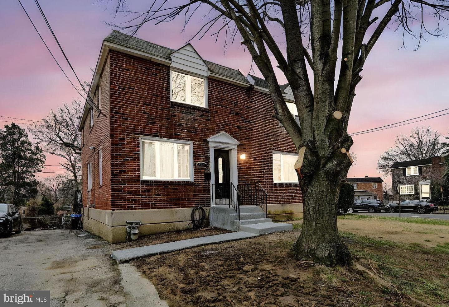 421 Poplar Street photo 1