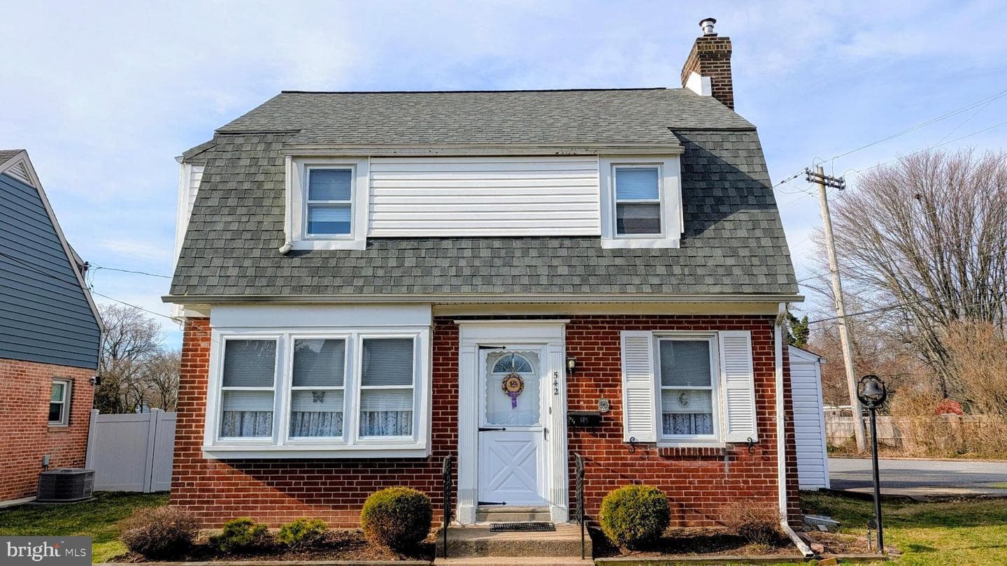 542 Crum Lynne Road photo 1