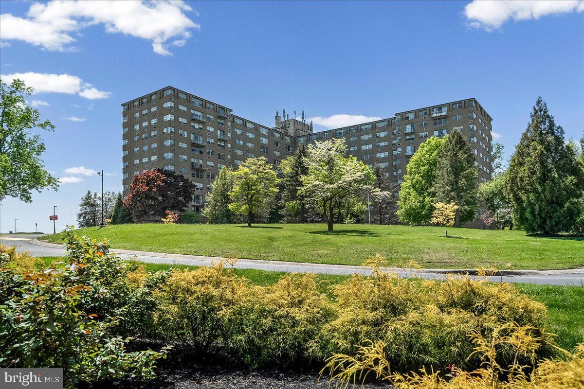 1030 E Lancaster Avenue #431