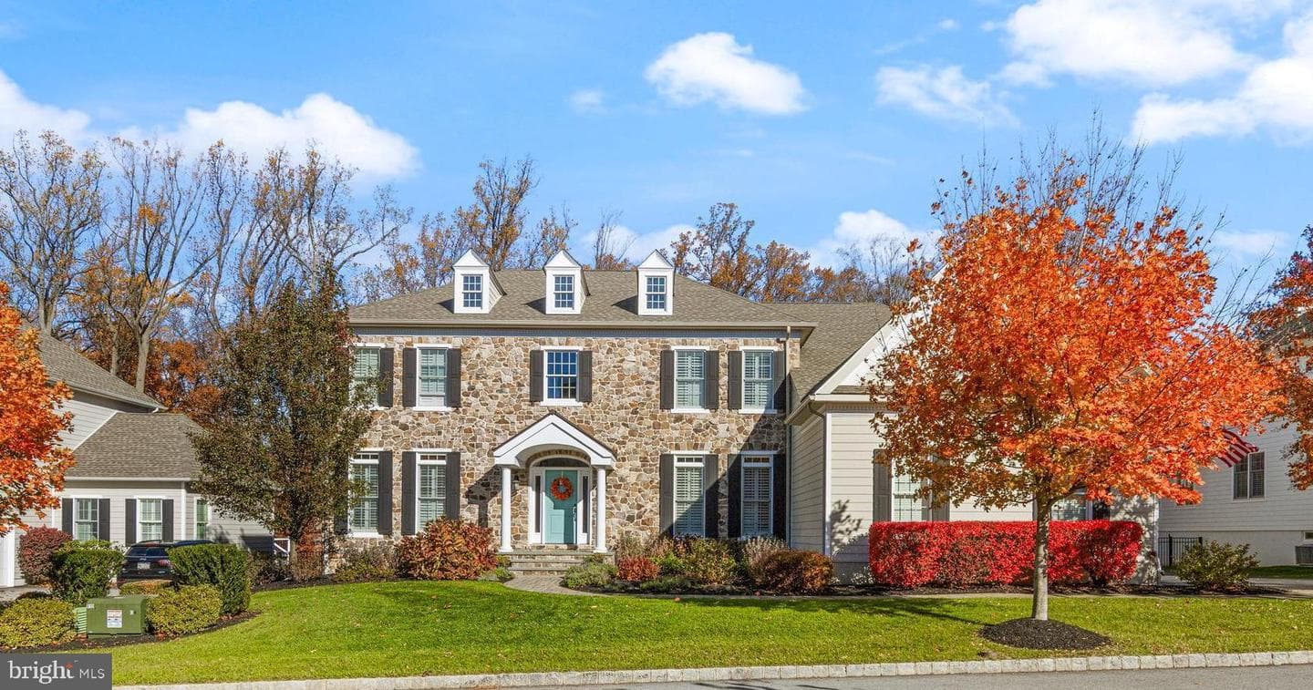 3905 Woodland Drive
