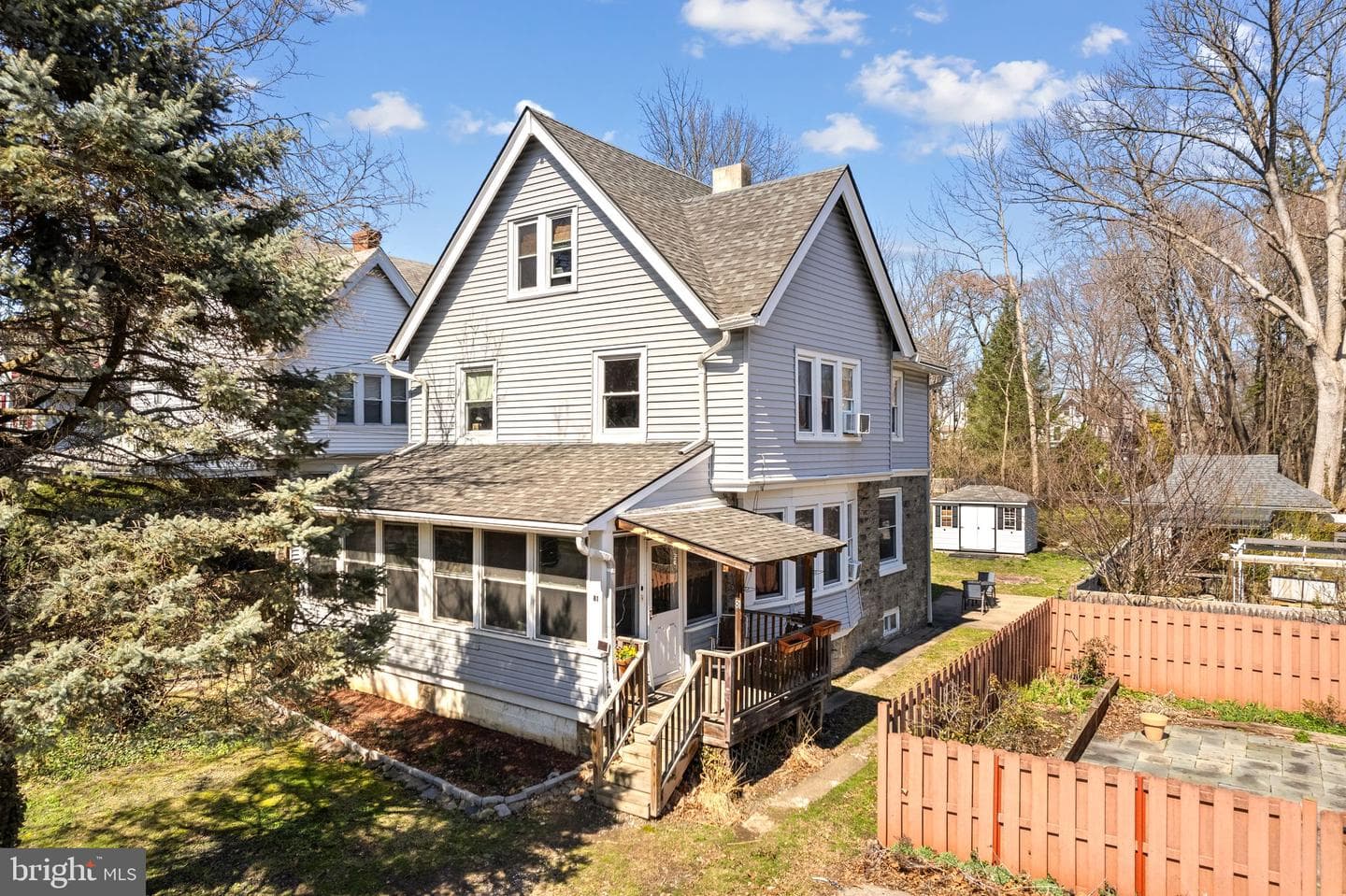 81 Price Avenue photo 1
