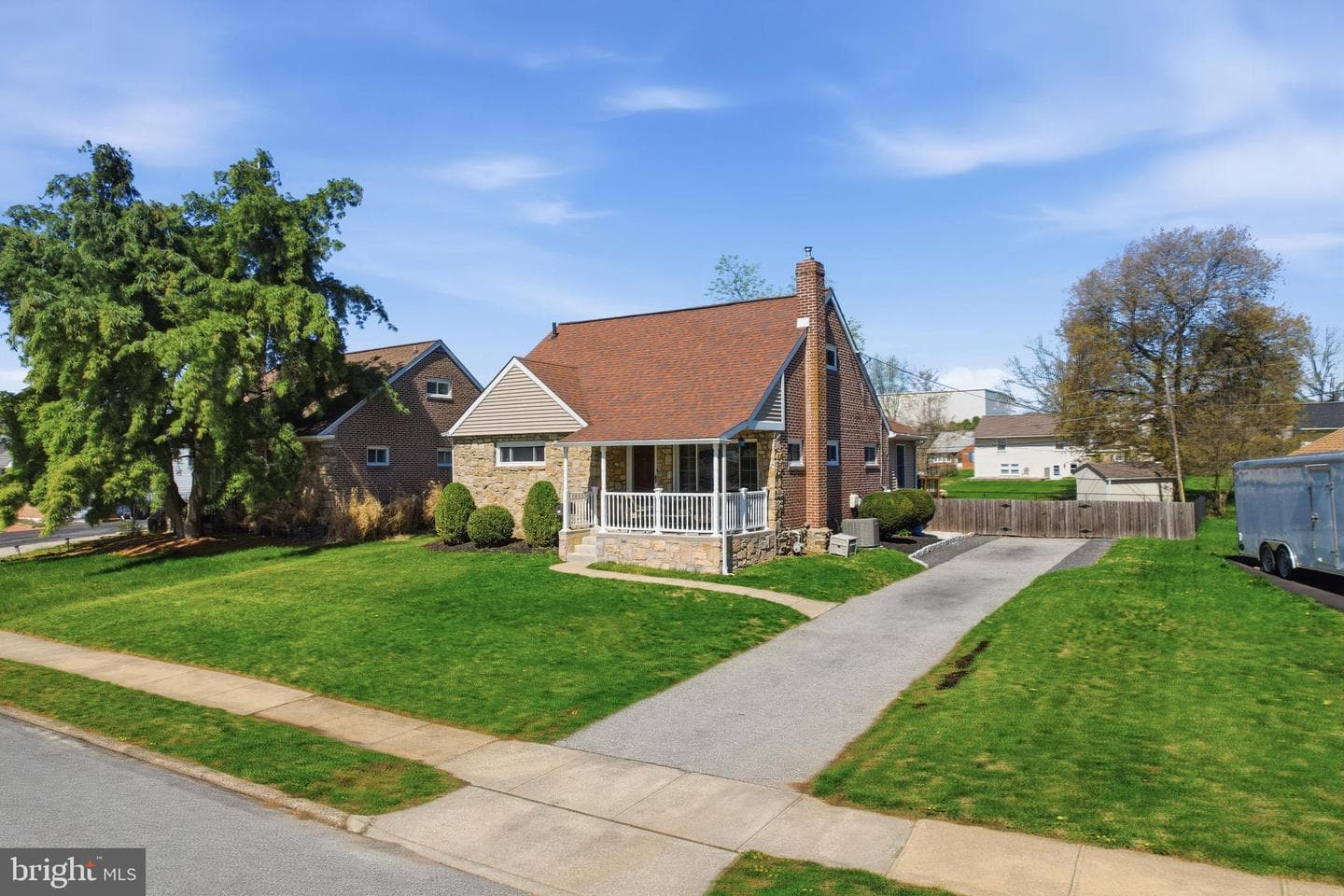 109 Donnelly Avenue photo 1