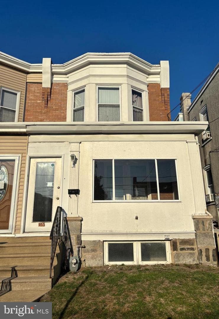 955 Ashland Avenue photo 1
