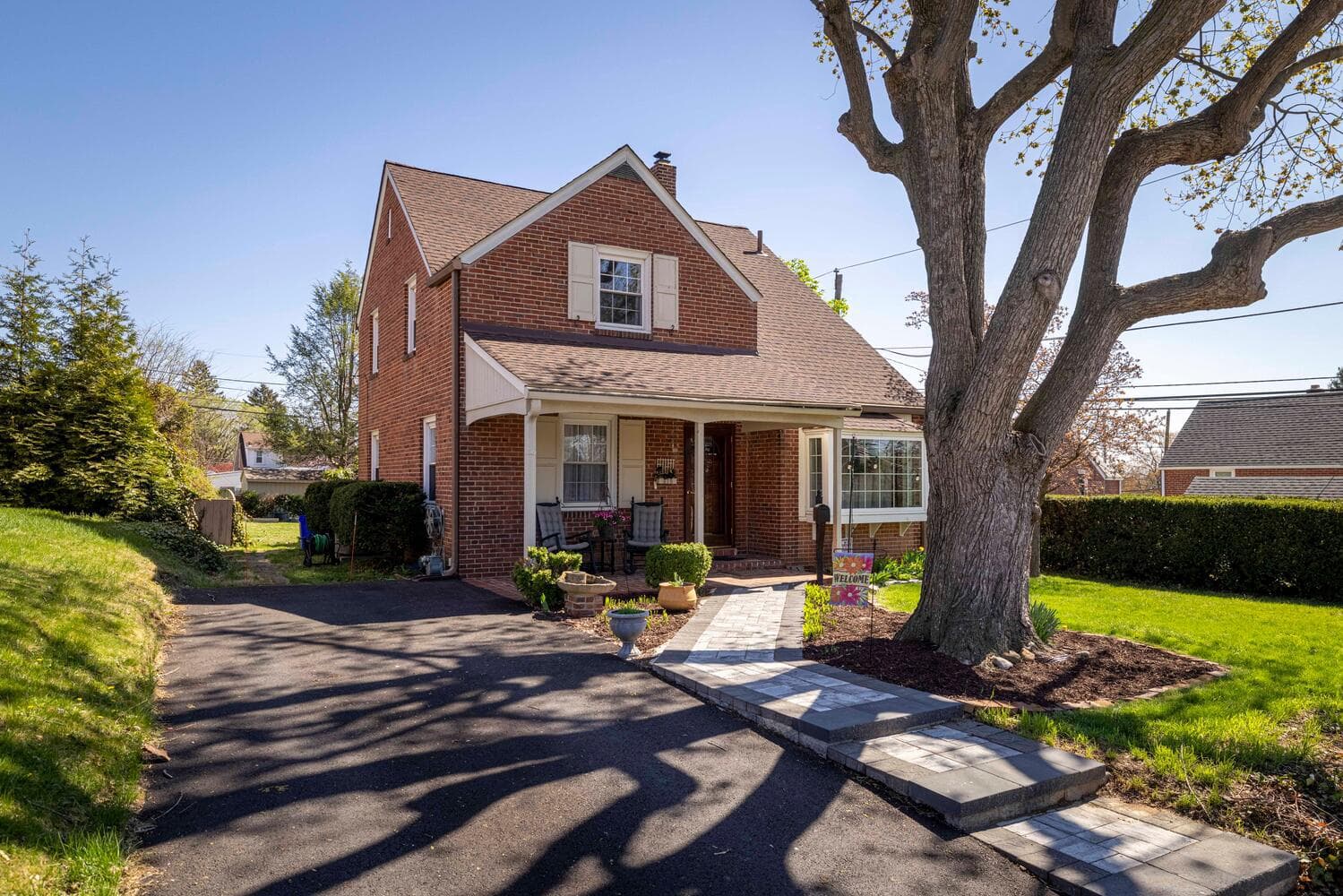 315 Edgemore Road photo 1