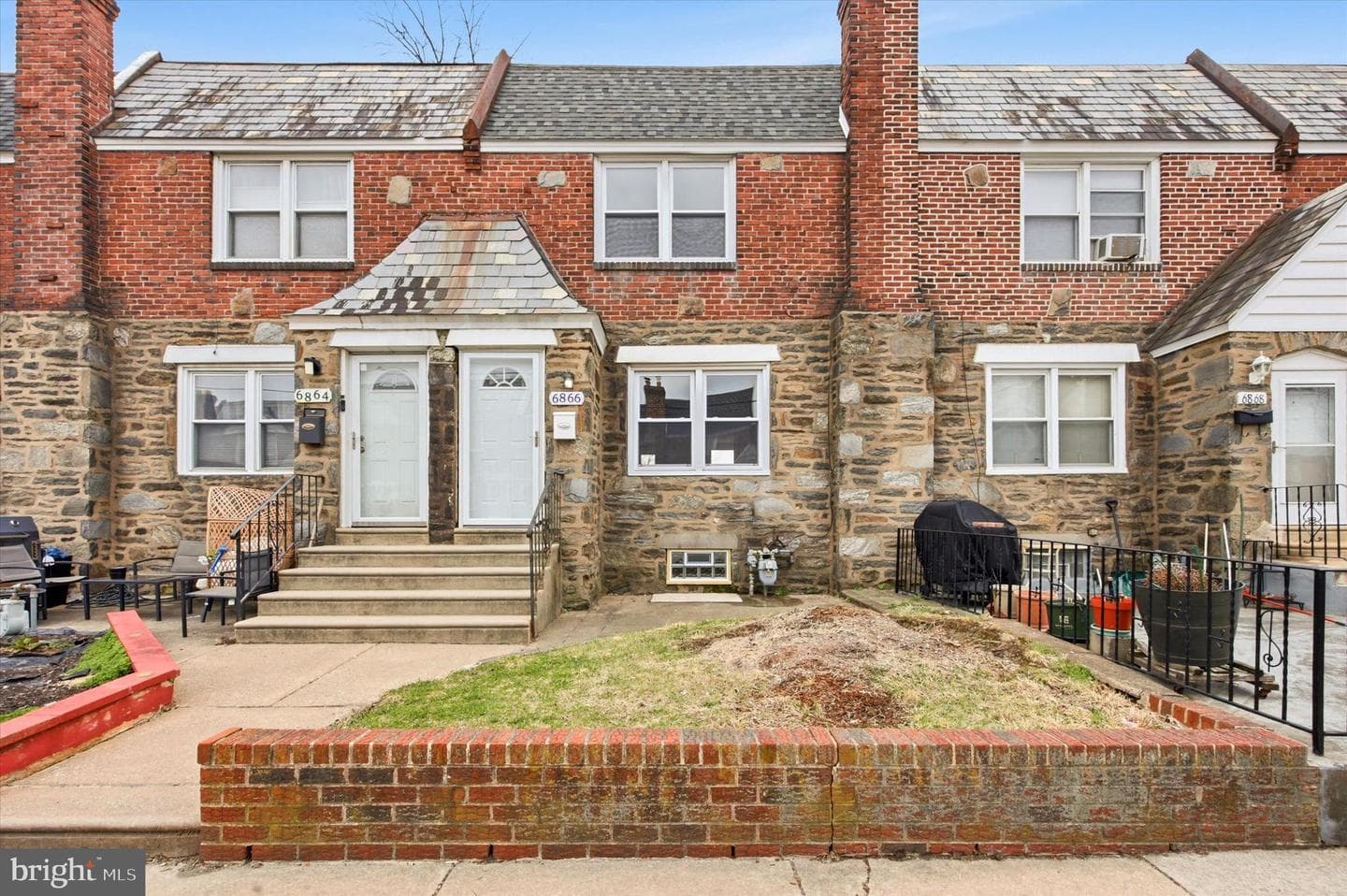 6866 Clover Lane photo 1