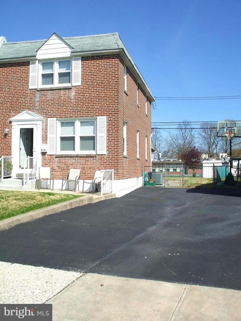 838 Colwell Road