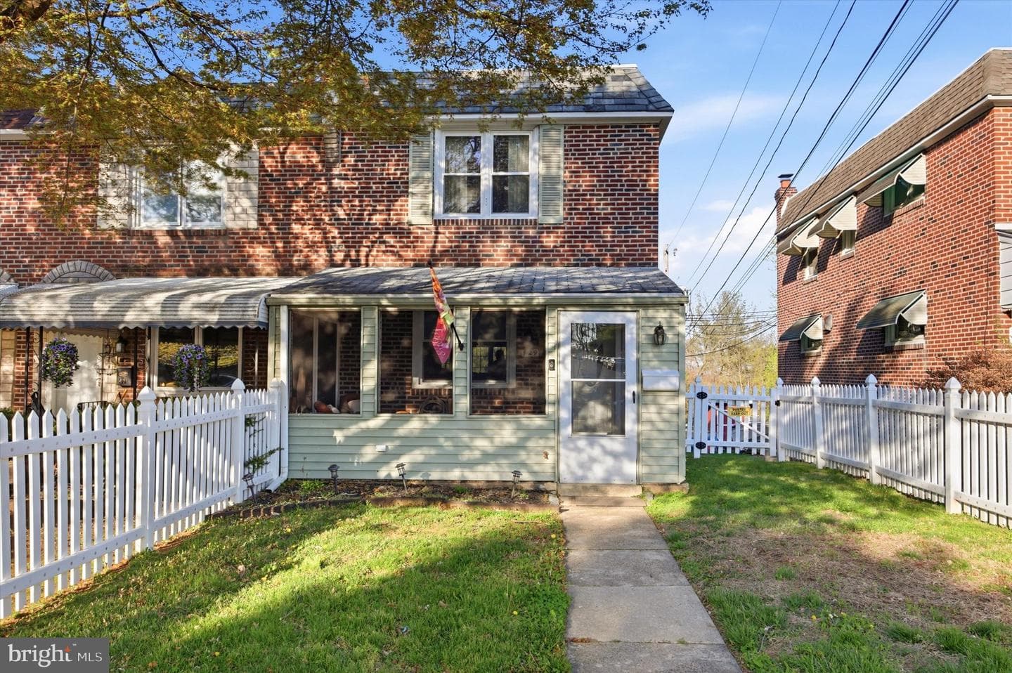 429 Seven Oaks Drive photo 1
