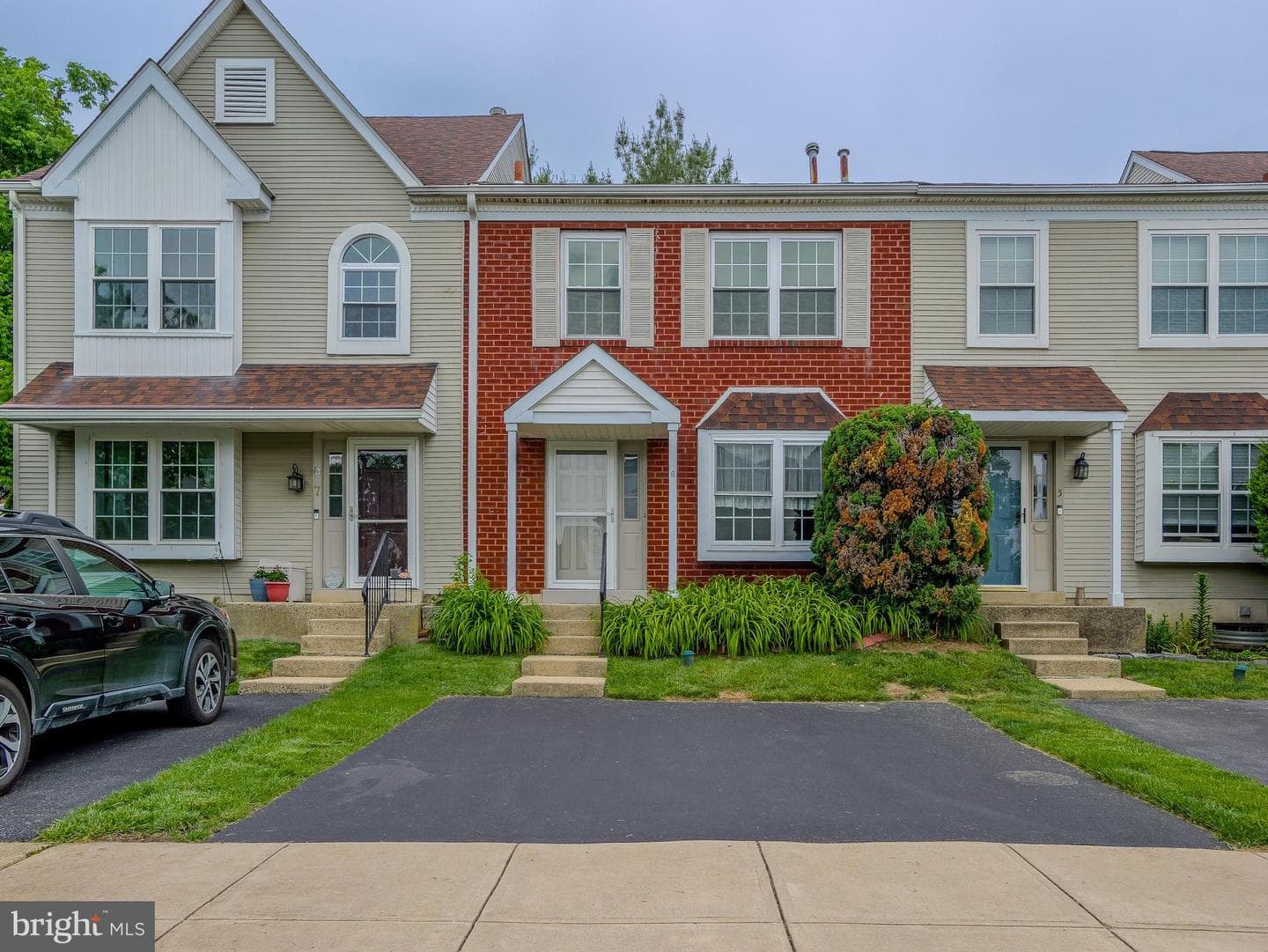 6 Victoria Drive