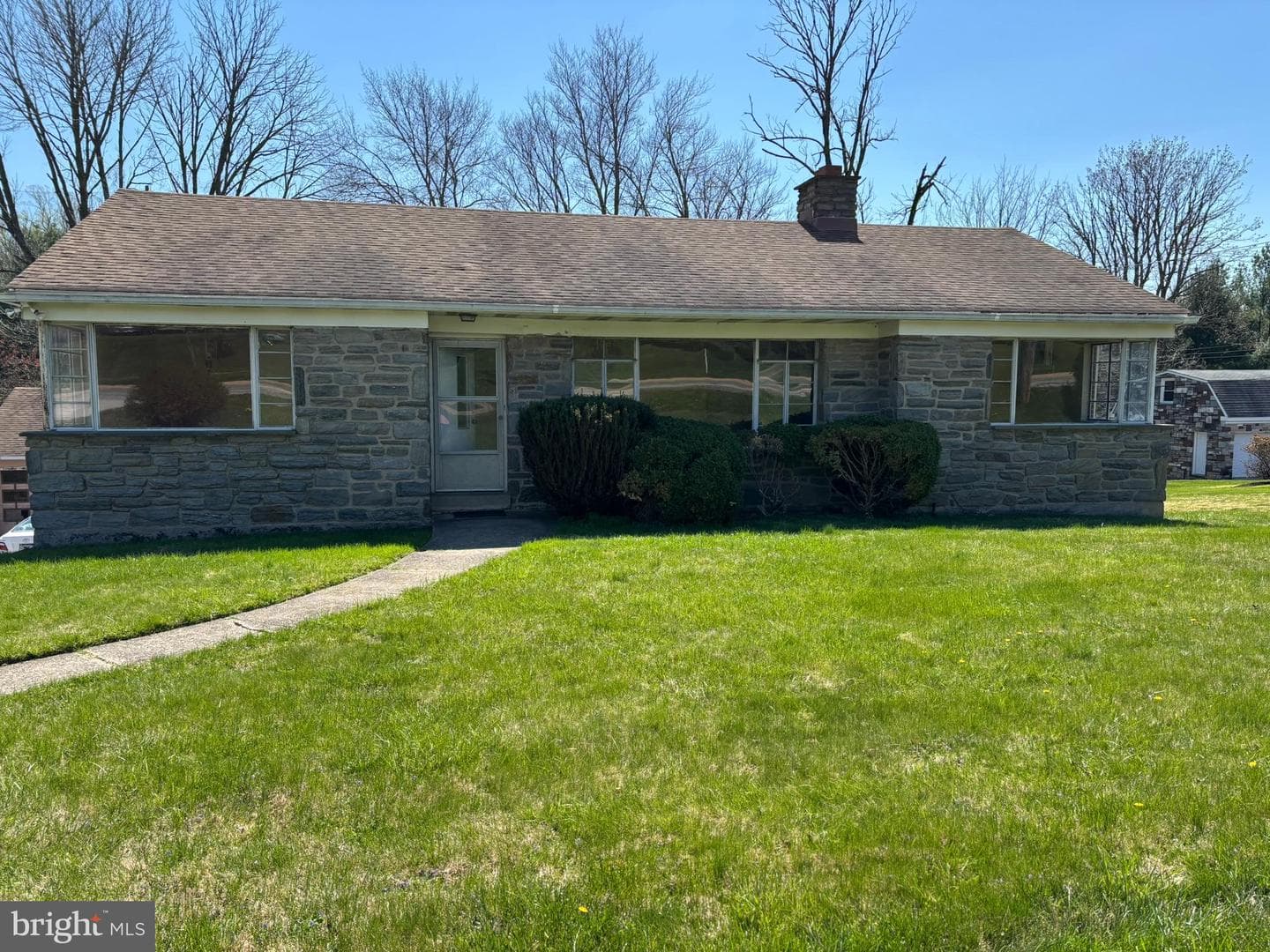4022 W Chester Pike